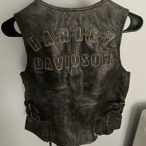 Women’s grey leather Harley Davidson vest